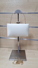 nr AS 115 Ecru Adelajda