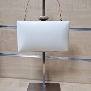 nr AS 115 Ecru Adelajda