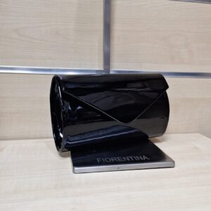 nr 1486 Czarny lakier